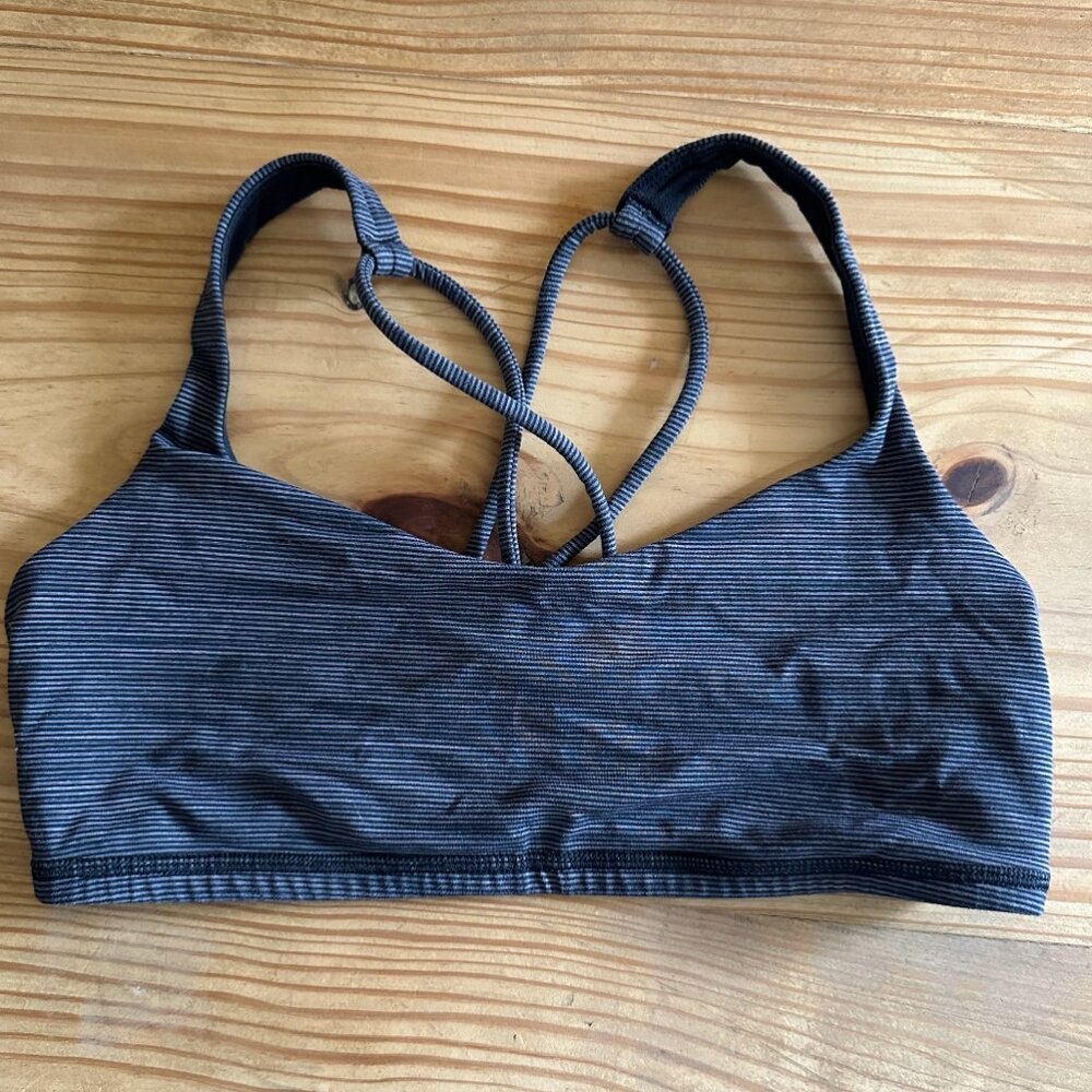 Lululemon Sports Bra - Size 6